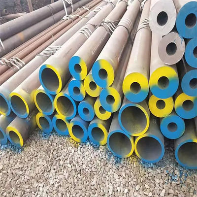Oiled Seamless Steel Pipe Equipped with Plastic Pipe Cap End Protector Providing Strength and Corrosion Protection
