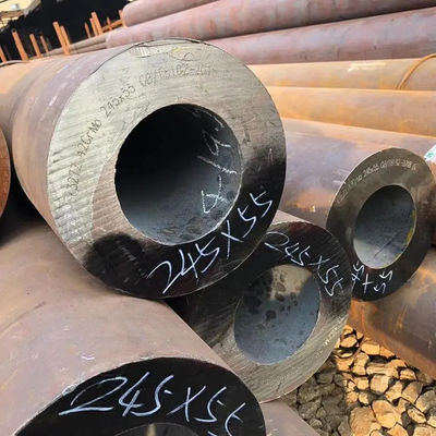 Black Painting Seamless Steel Pipe Round Section Shape Featuring Suitable for Structural